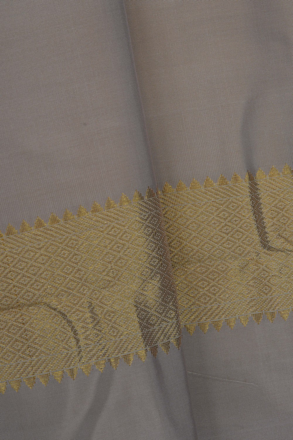 Image of Kanchi Silk Dhoti With Kanduva (8 X 4) 2 PCS Set