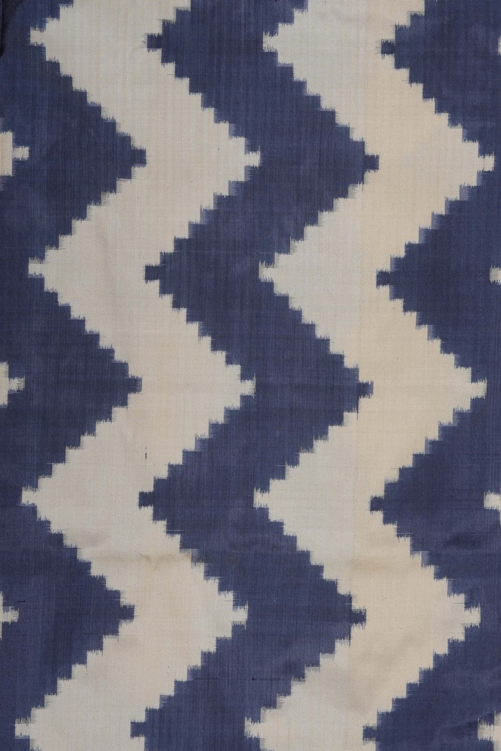 Image of Grey Pochampally Ikat Silk Saree