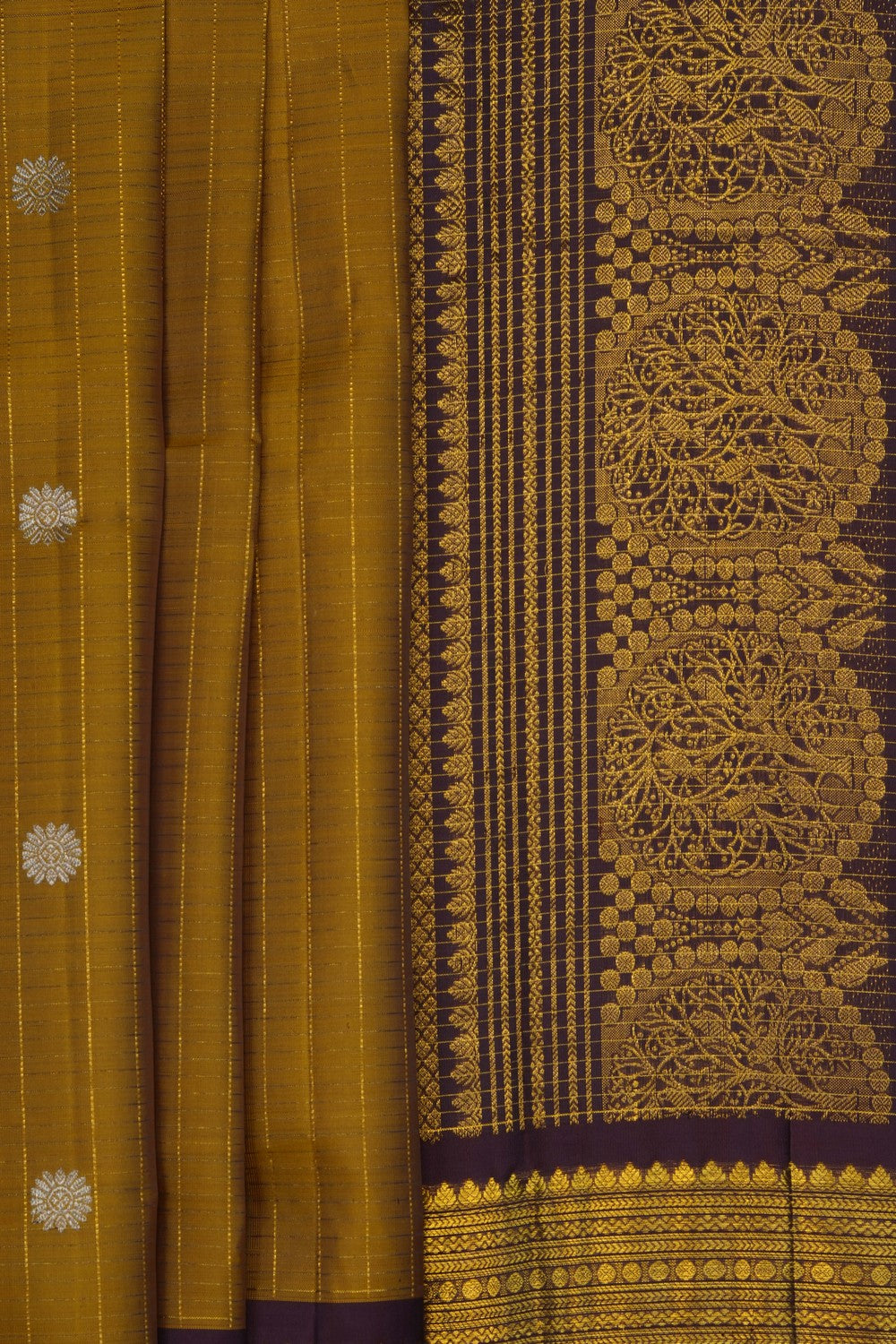 Image of Moss Green Gadwal Silk Saree