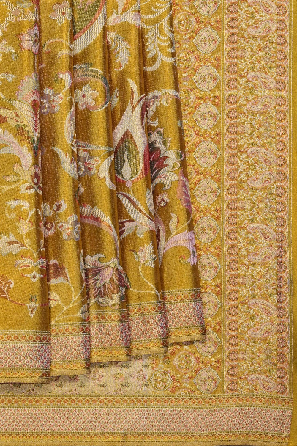 Image of gold-vintage-kanchipattu-brocade-saree-p-18940786