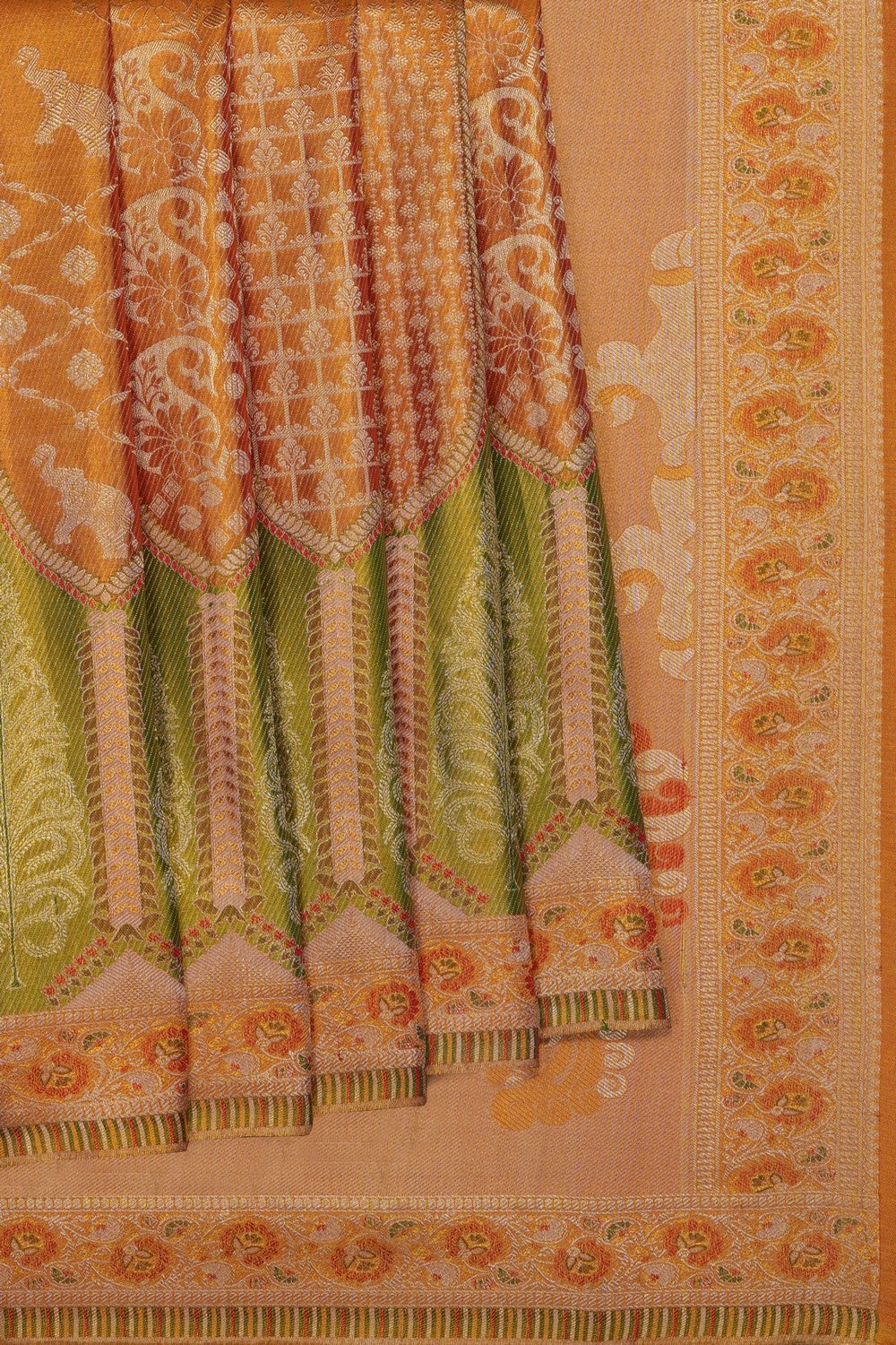 Image of gold-kanchipattu-brocade-saree-p-18940785