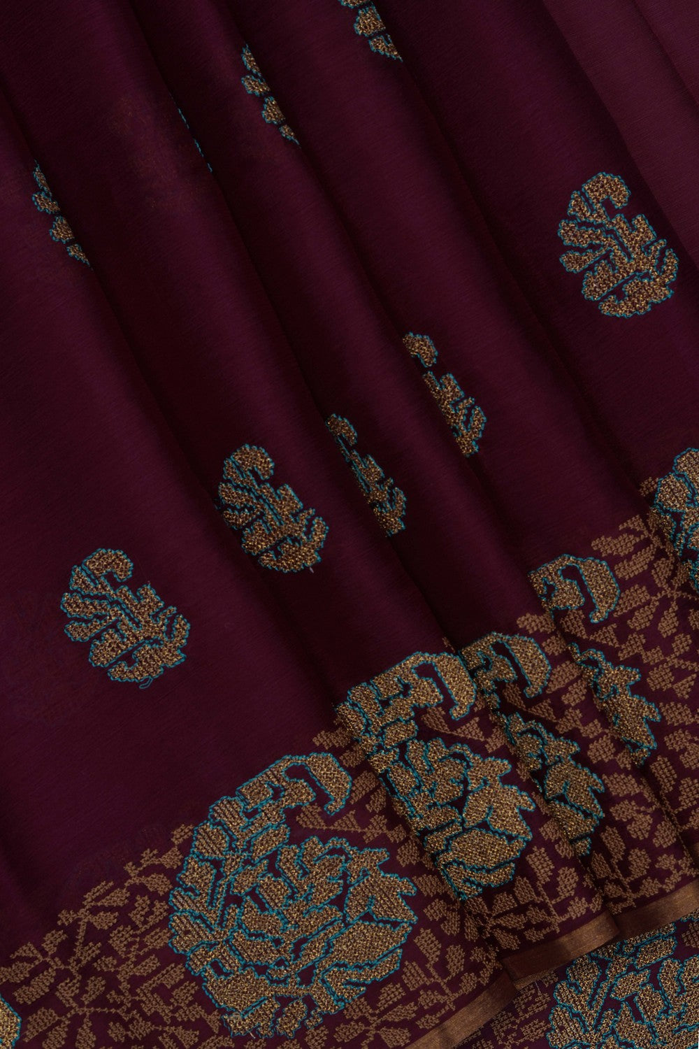 Image of Maroon Crepe Embroidery Saree