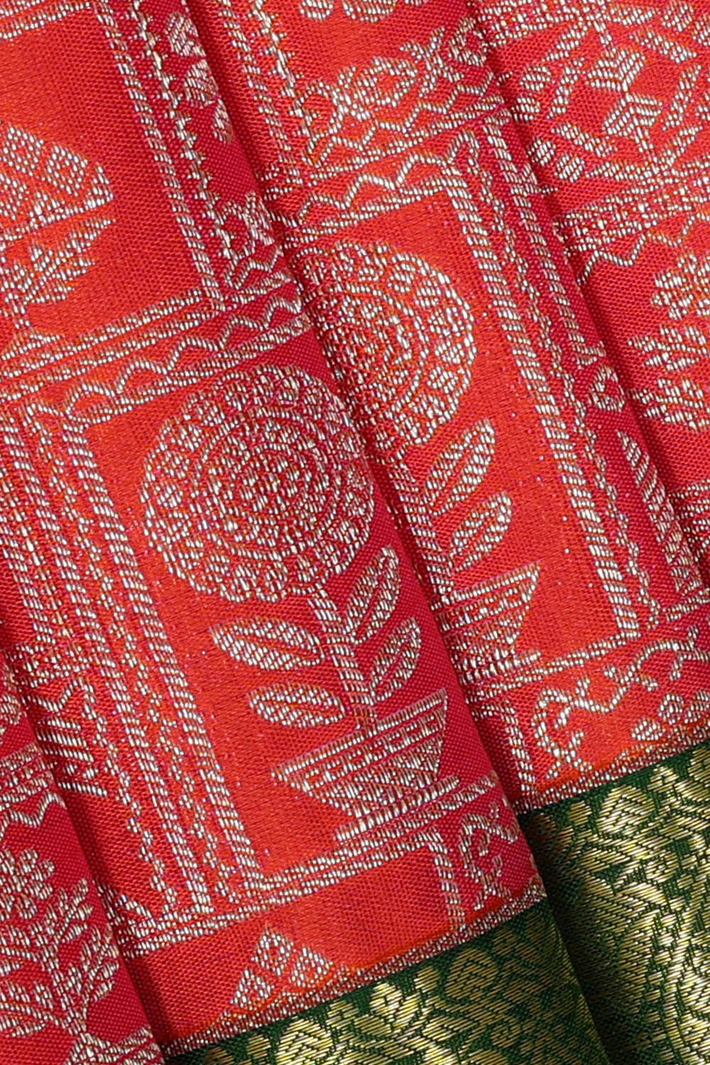 Kanchipattu Peach Brocade Saree