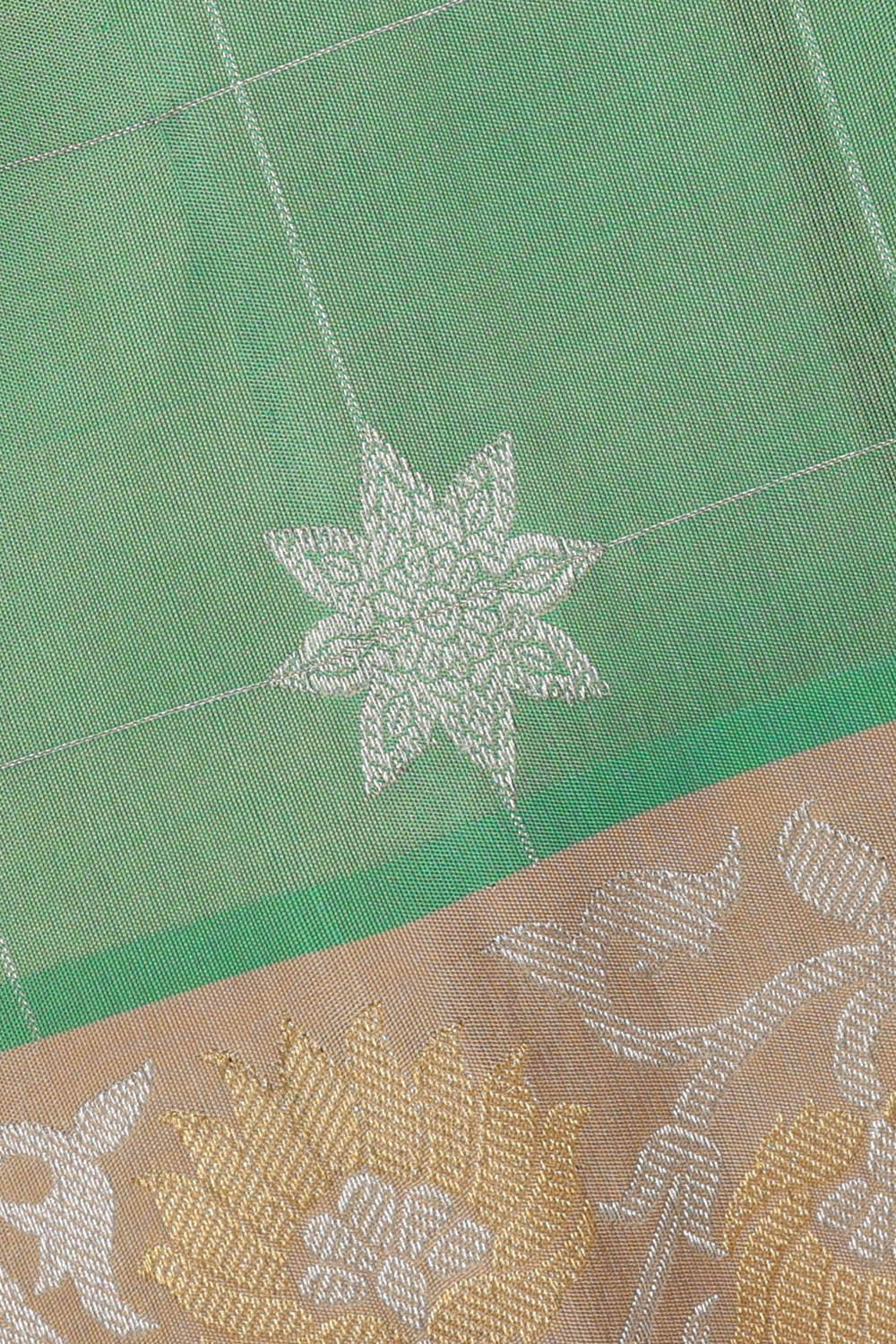 Image of Gadwal Silk Green Saree