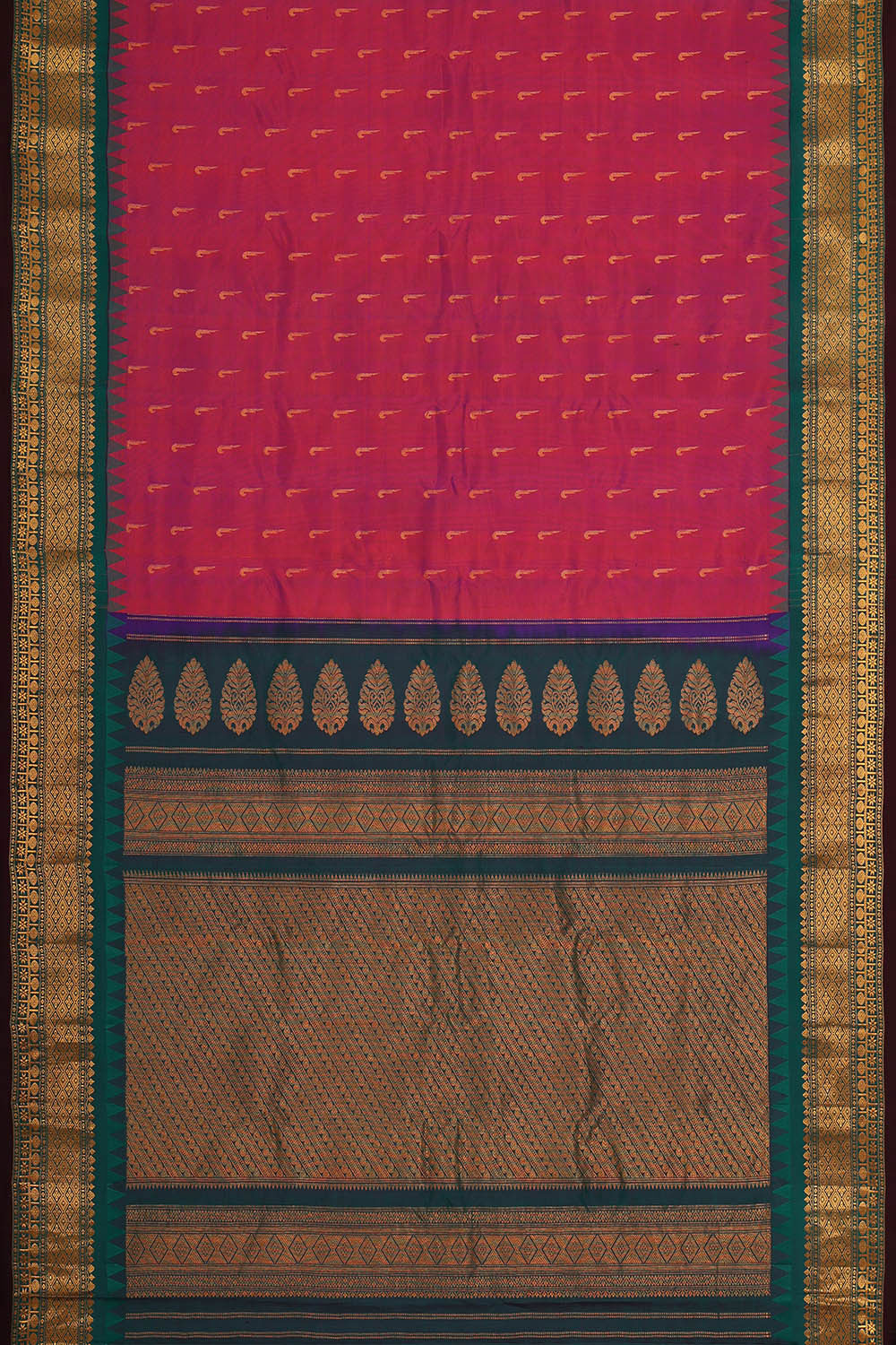 Gadwal Silk Magenta Saree