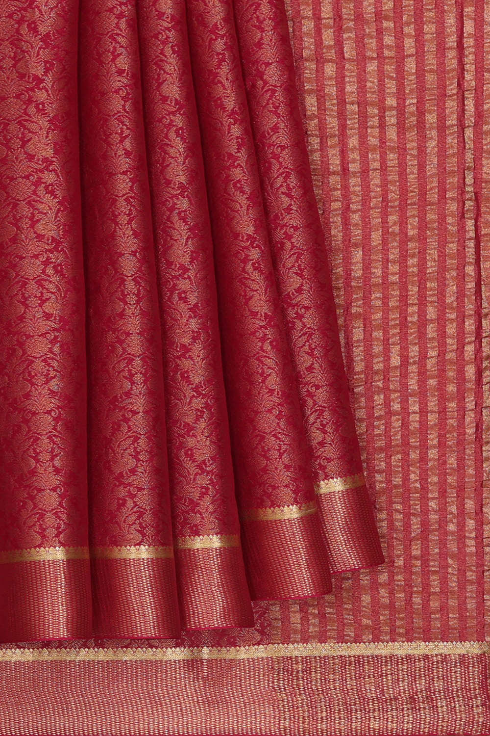 Reddish Pink Crepe Saree