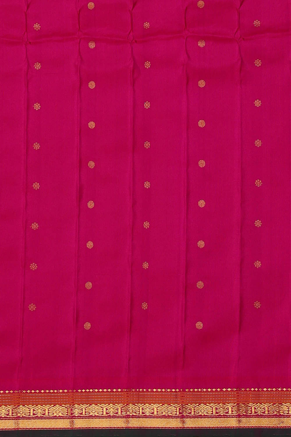 Image of Gadwal Silk Leaf Green Saree