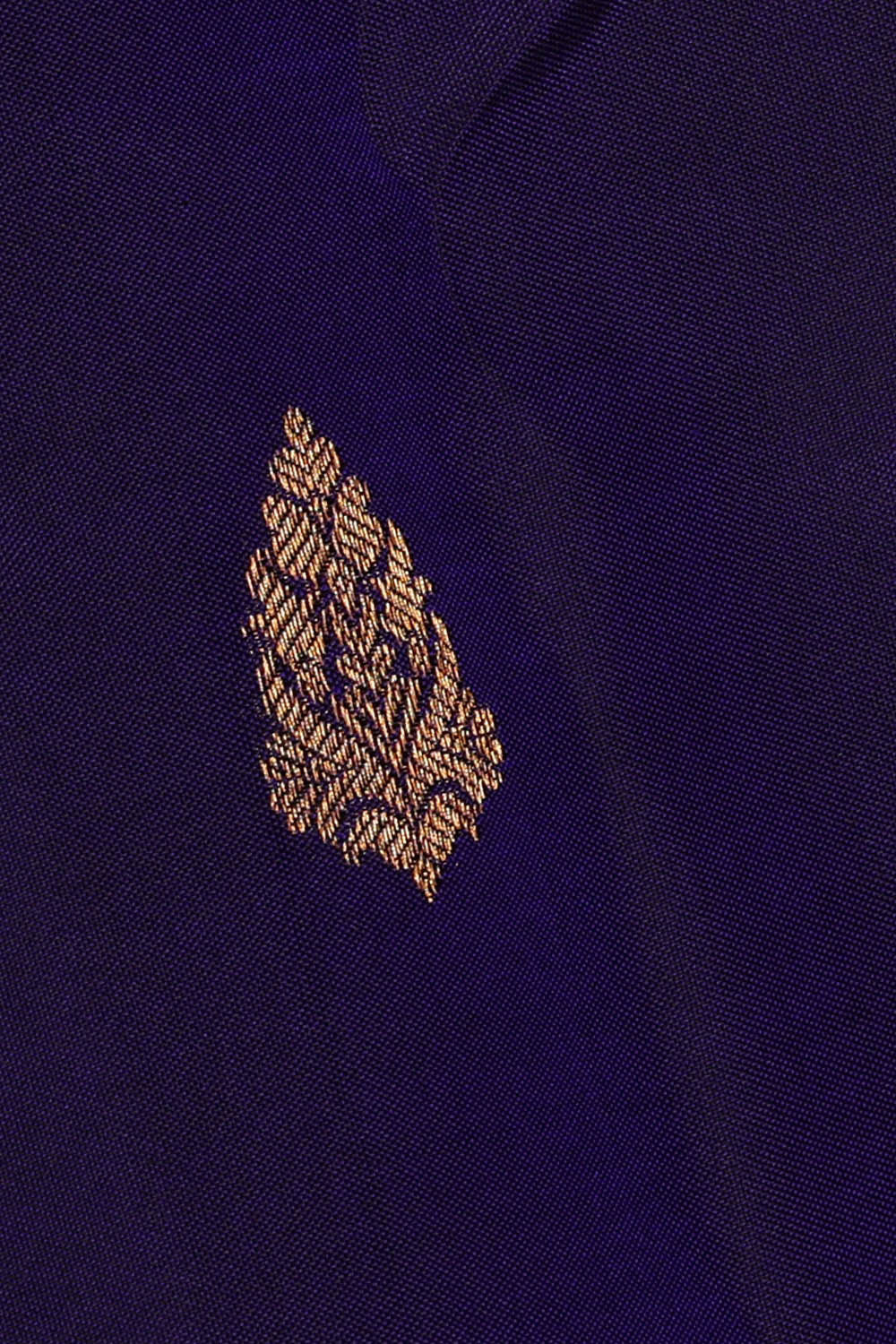 Image of Gadwal Silk Dark Blue Saree