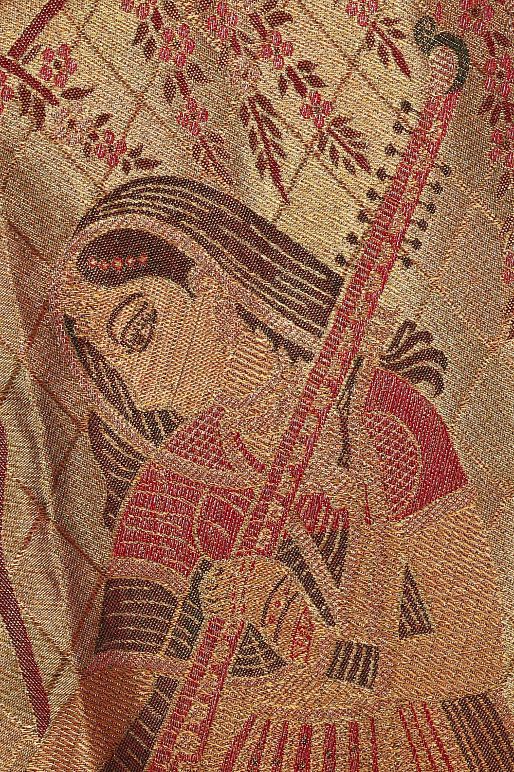 Kanchipattu Gold Tissue Brocade Saree