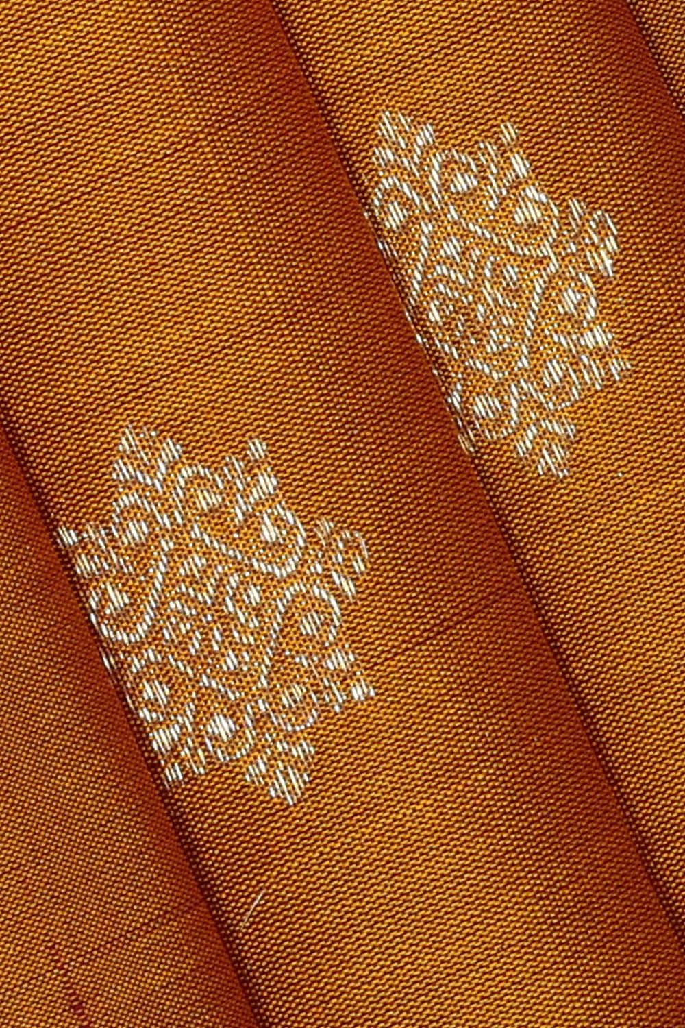 Image of Kanchipattu Silk Orange Saree