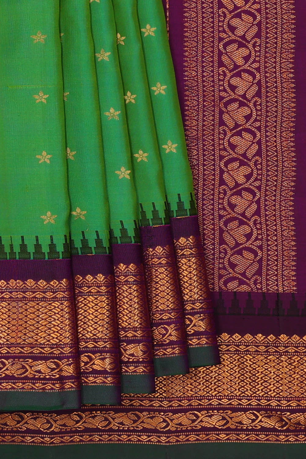 Image of Gadwal Silk Green Saree