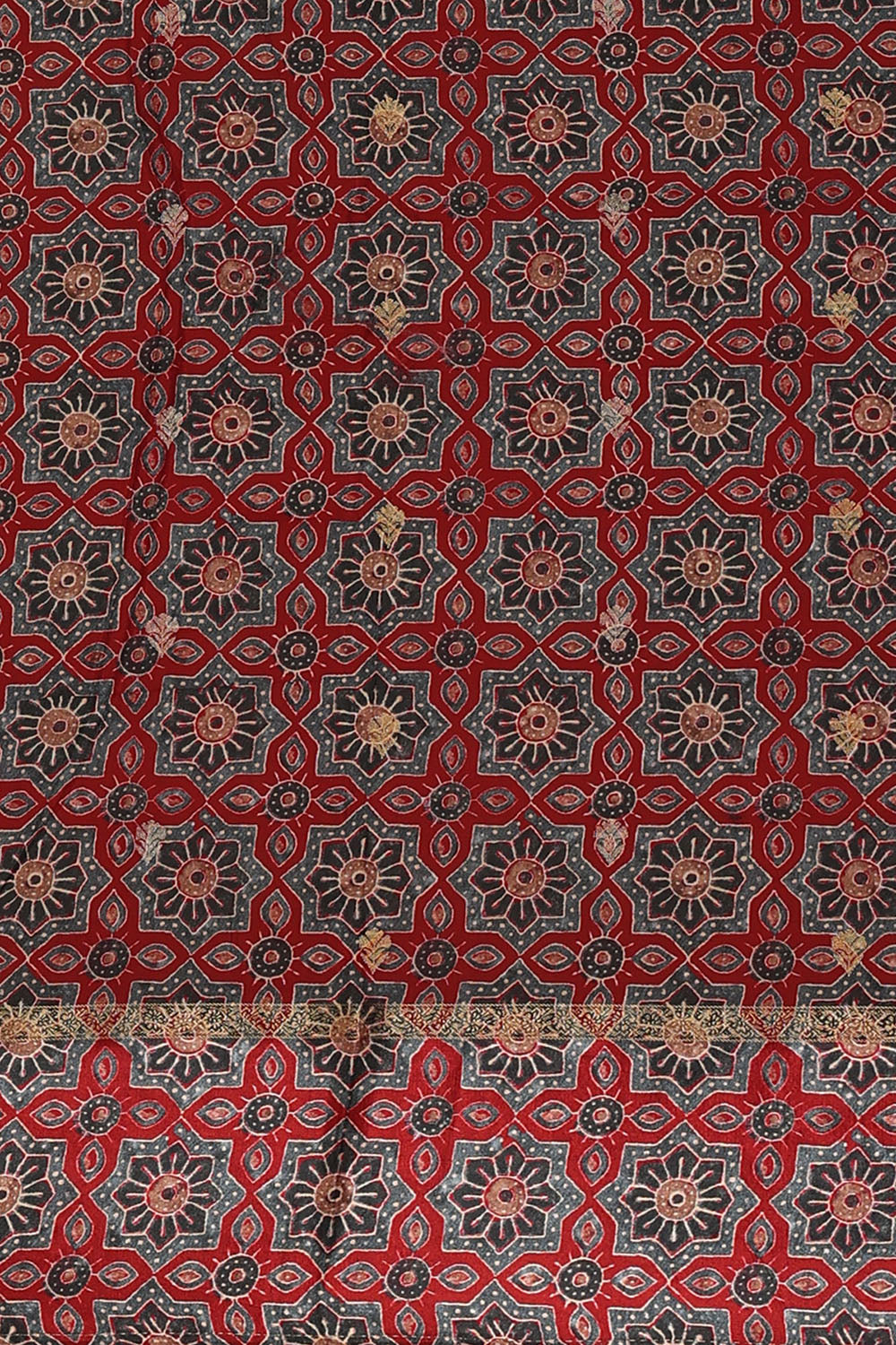 Image of Maroon Print Silk Saree