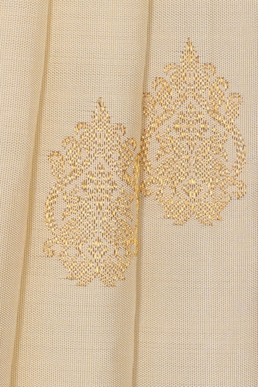 Image of Off-White Arani Silk Saree