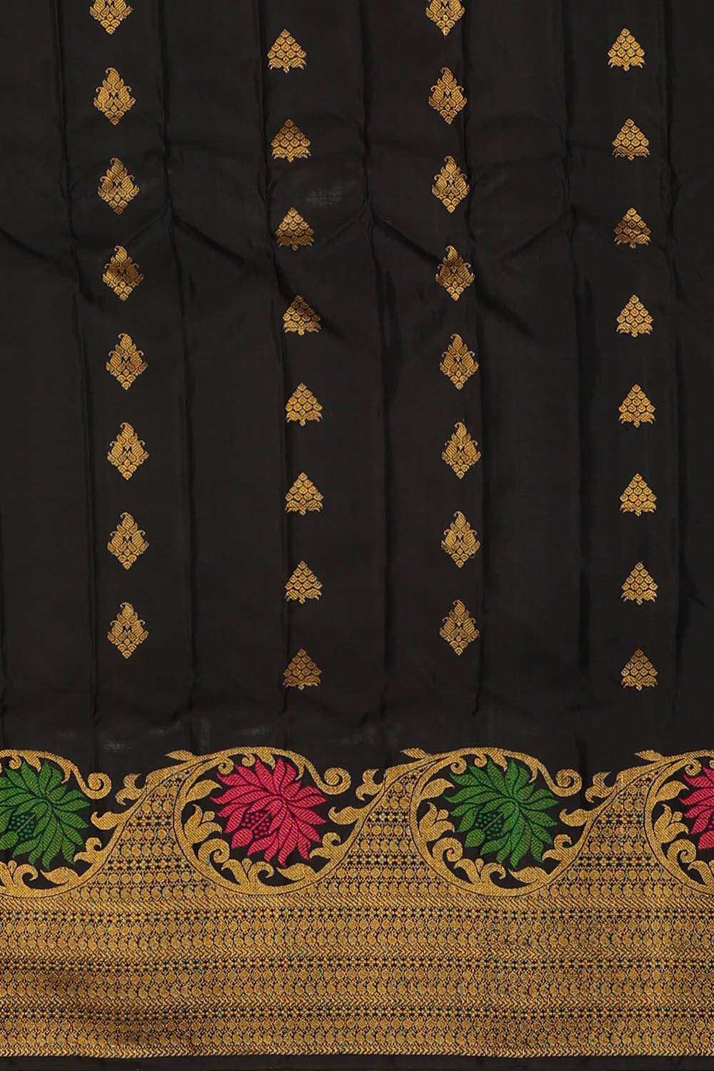 Image of Black Gadwal Silk Saree