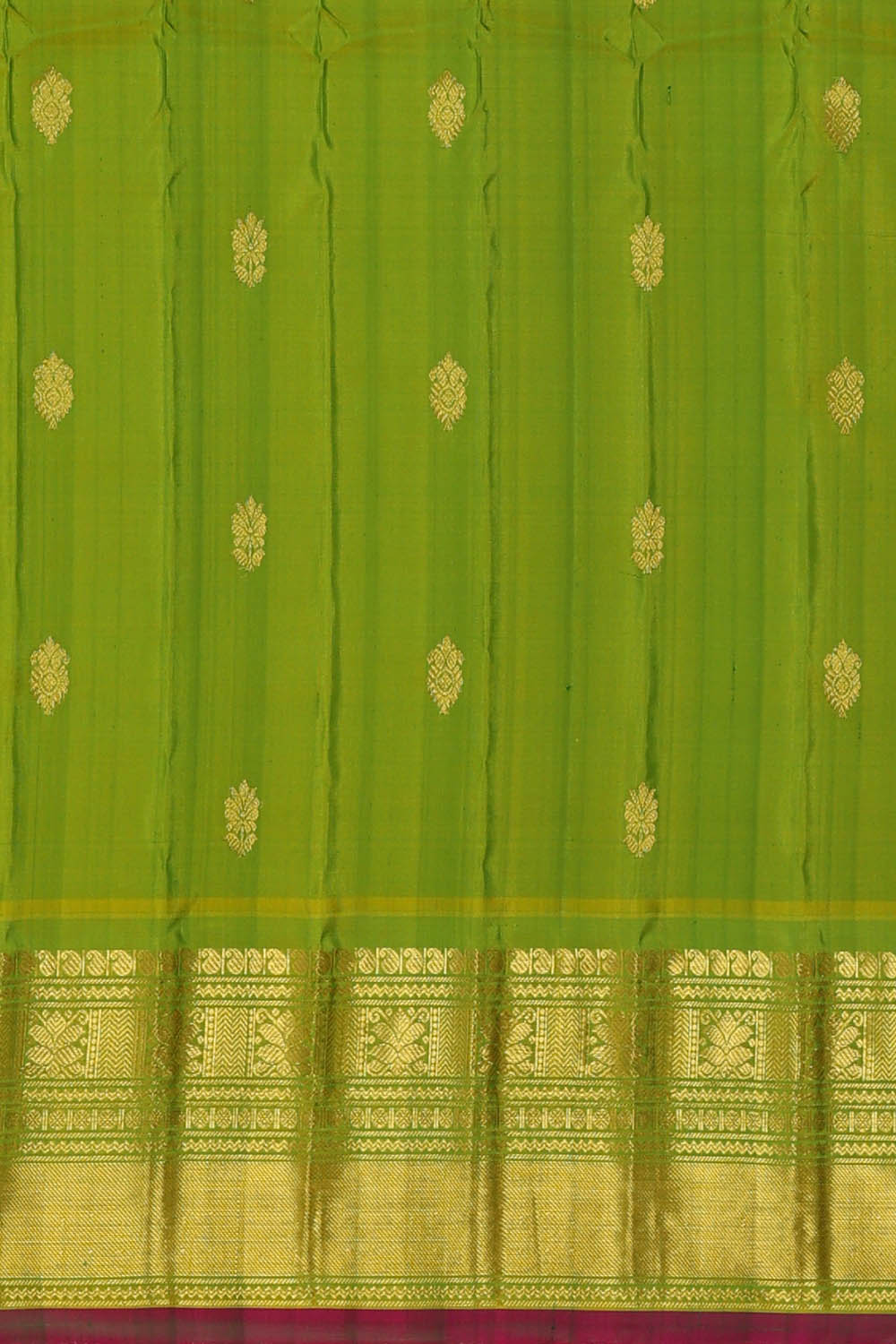 Image of Lavender Pink Gadwal Silk Saree