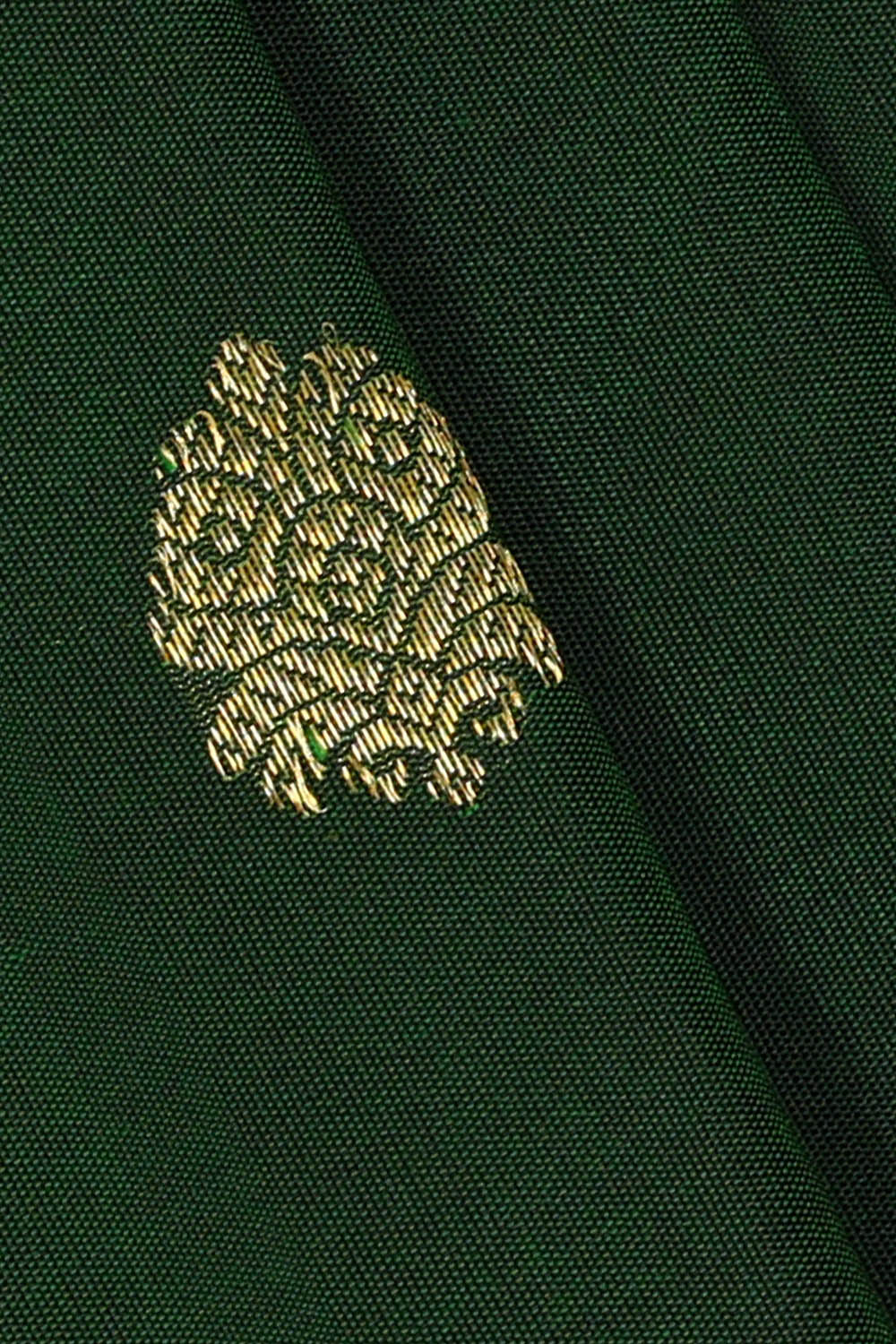 Image of Bottle Green Gadwal Silk Saree