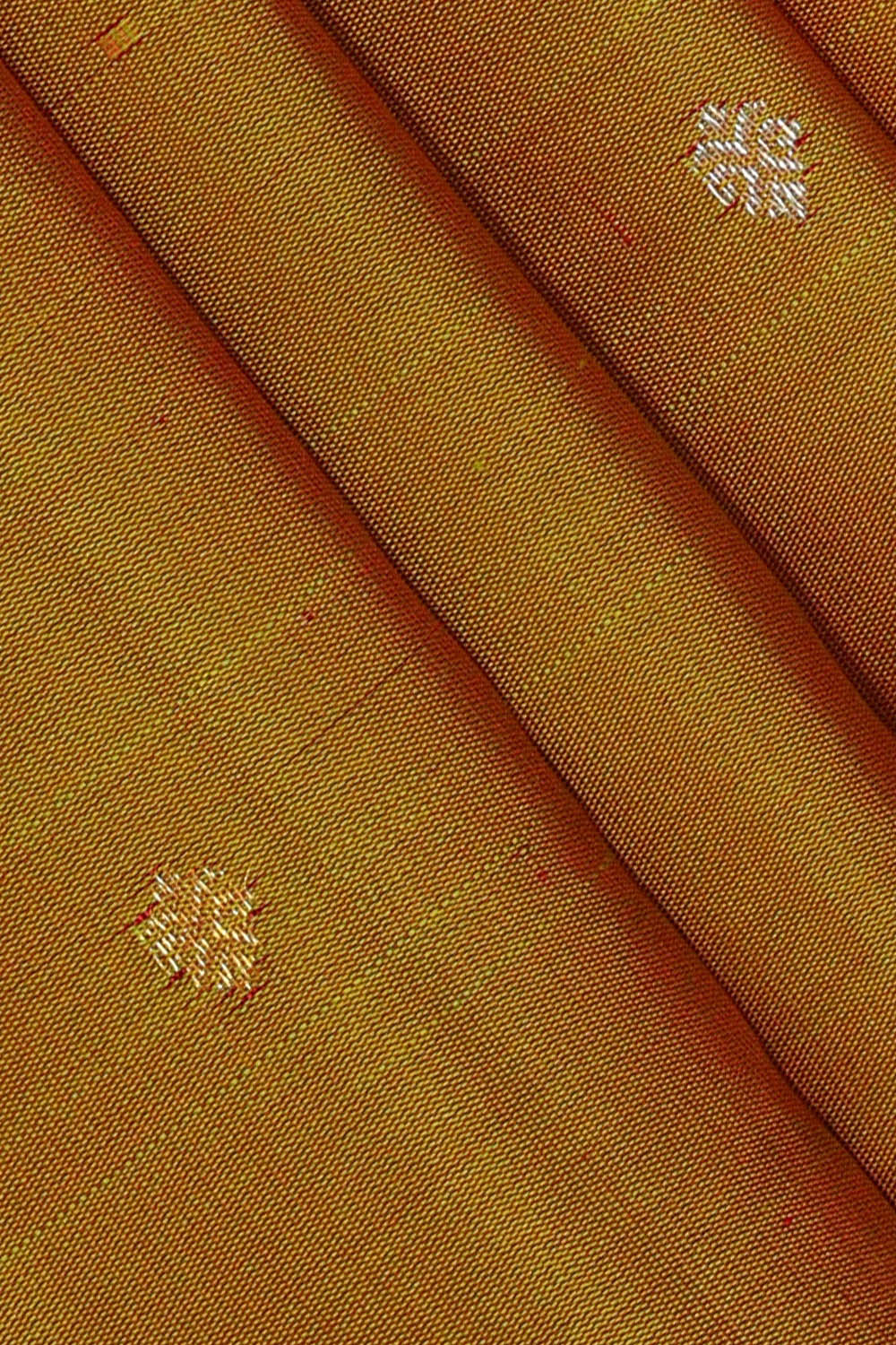 Image of Fenugreek-Mustard Gadwal Silk Saree