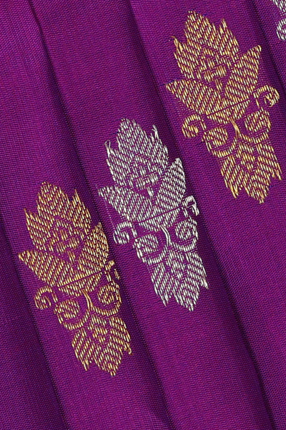 Image of Purple Gadwal Silk Saree