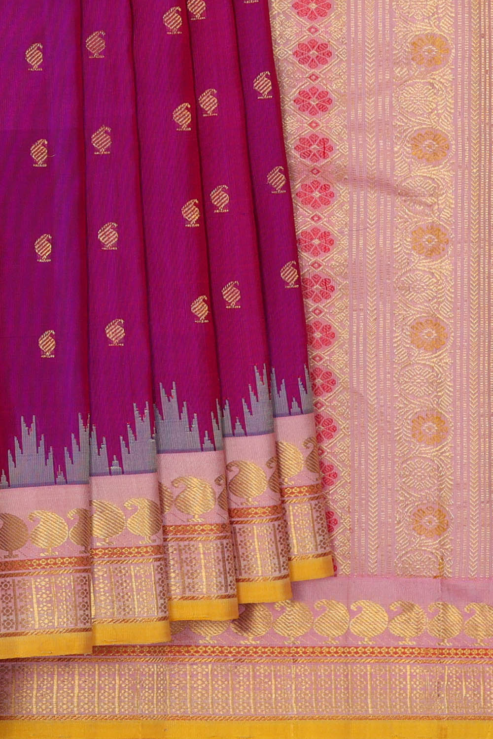 Image of Magenta-purple Gadwal Silk Saree