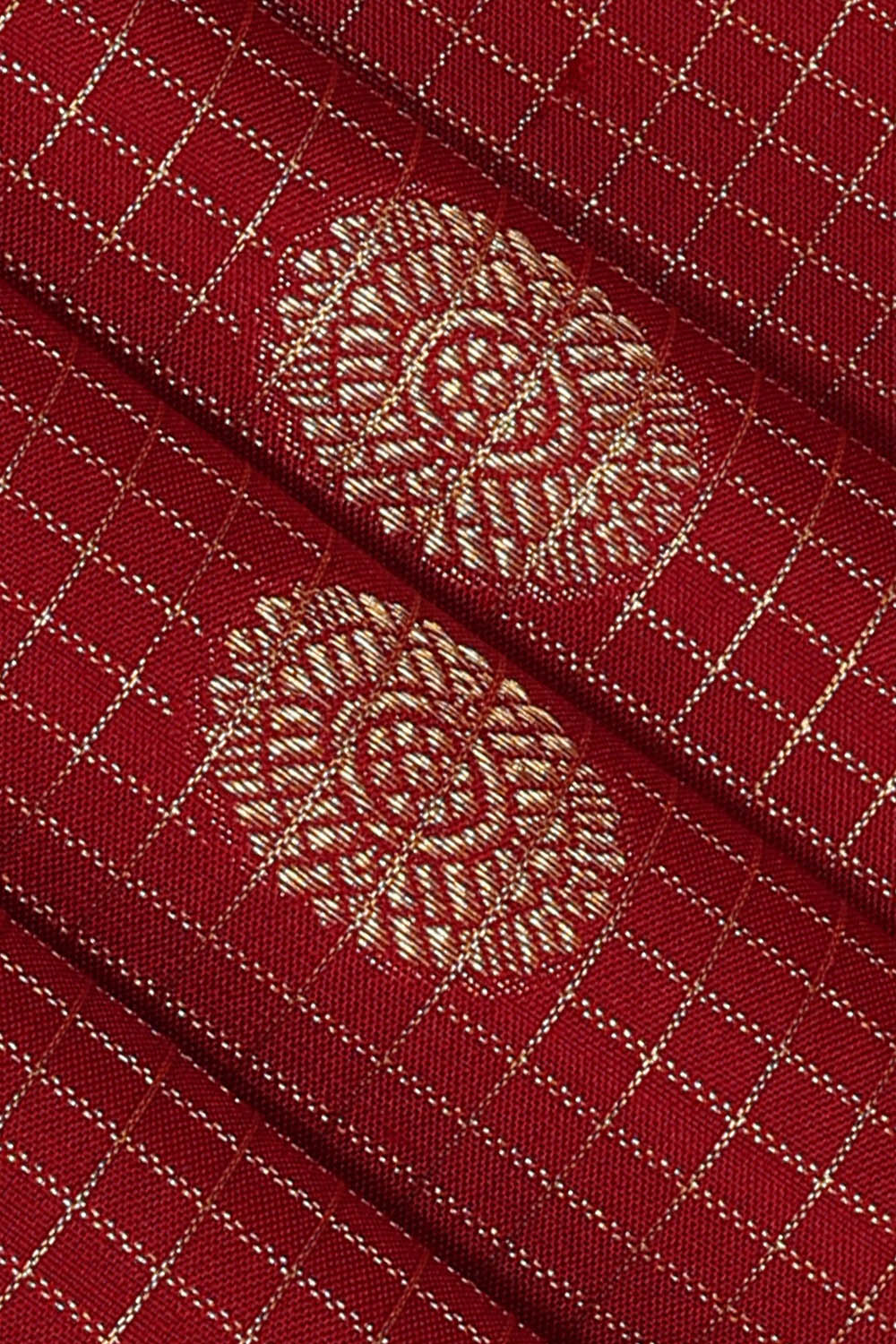 Image of Kanchipattu Maroon Kattam Saree
