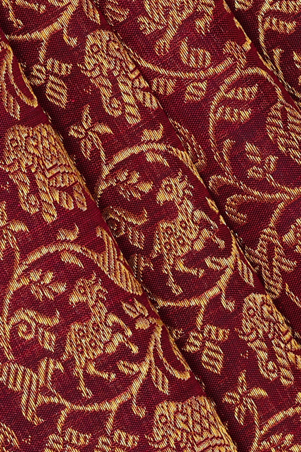 Image of Maroon Kanchipattu Brocade Saree