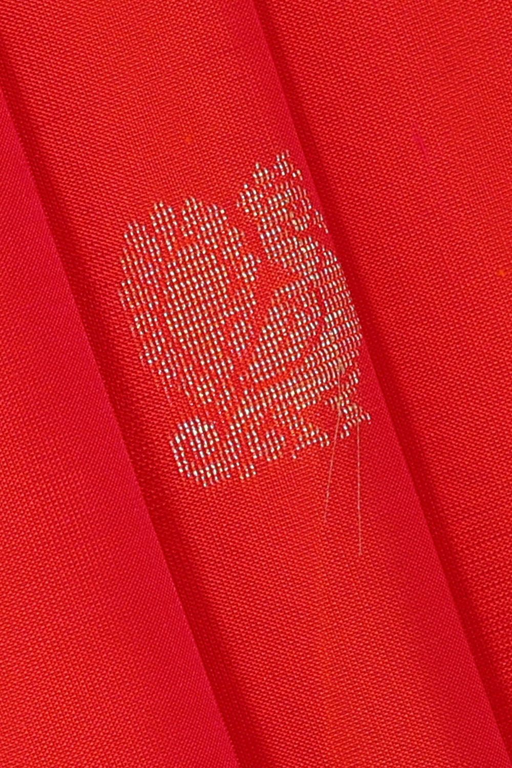 Image of South Silk Dual-Tone Pinkish-Orange Saree