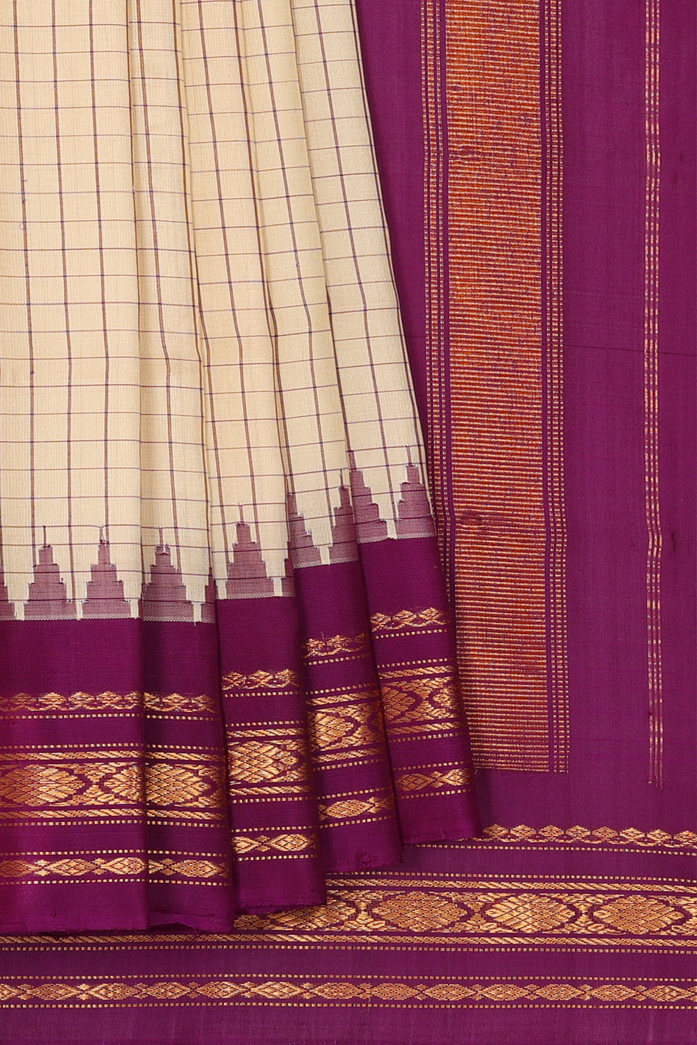 Image of Off-White Gadwal Silk Kattam Saree