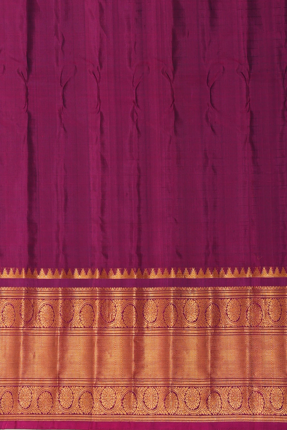 Image of Bottle-Green Gadwal Silk Saree