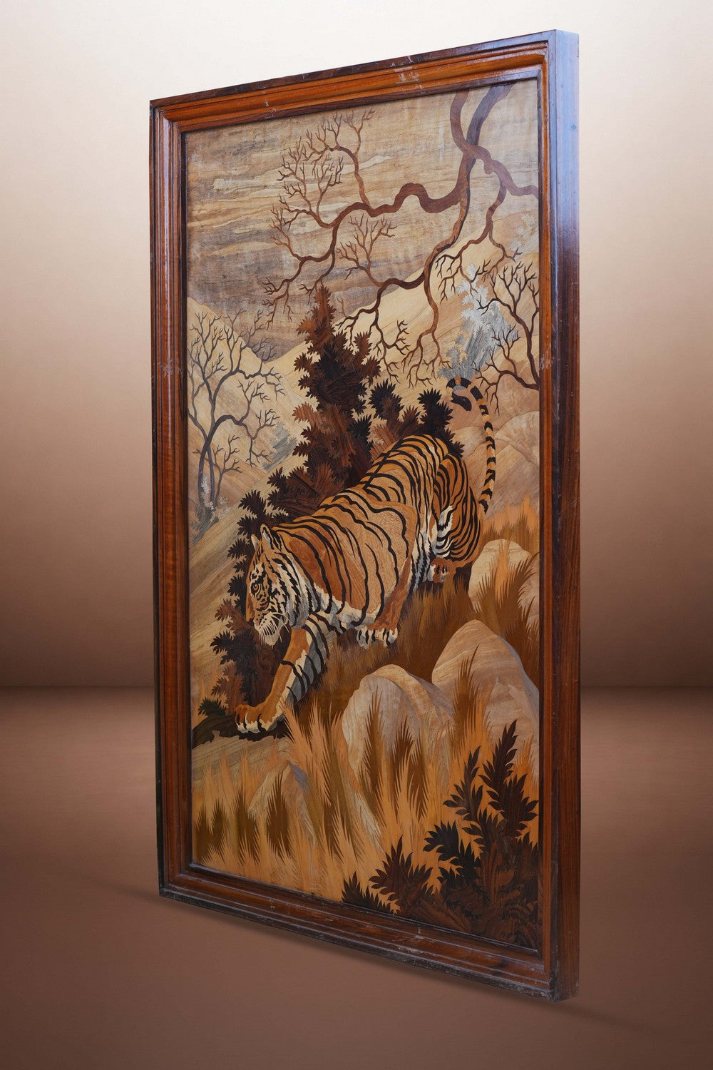 Image of Rosewood tiger photo frame with intricate inlay work
