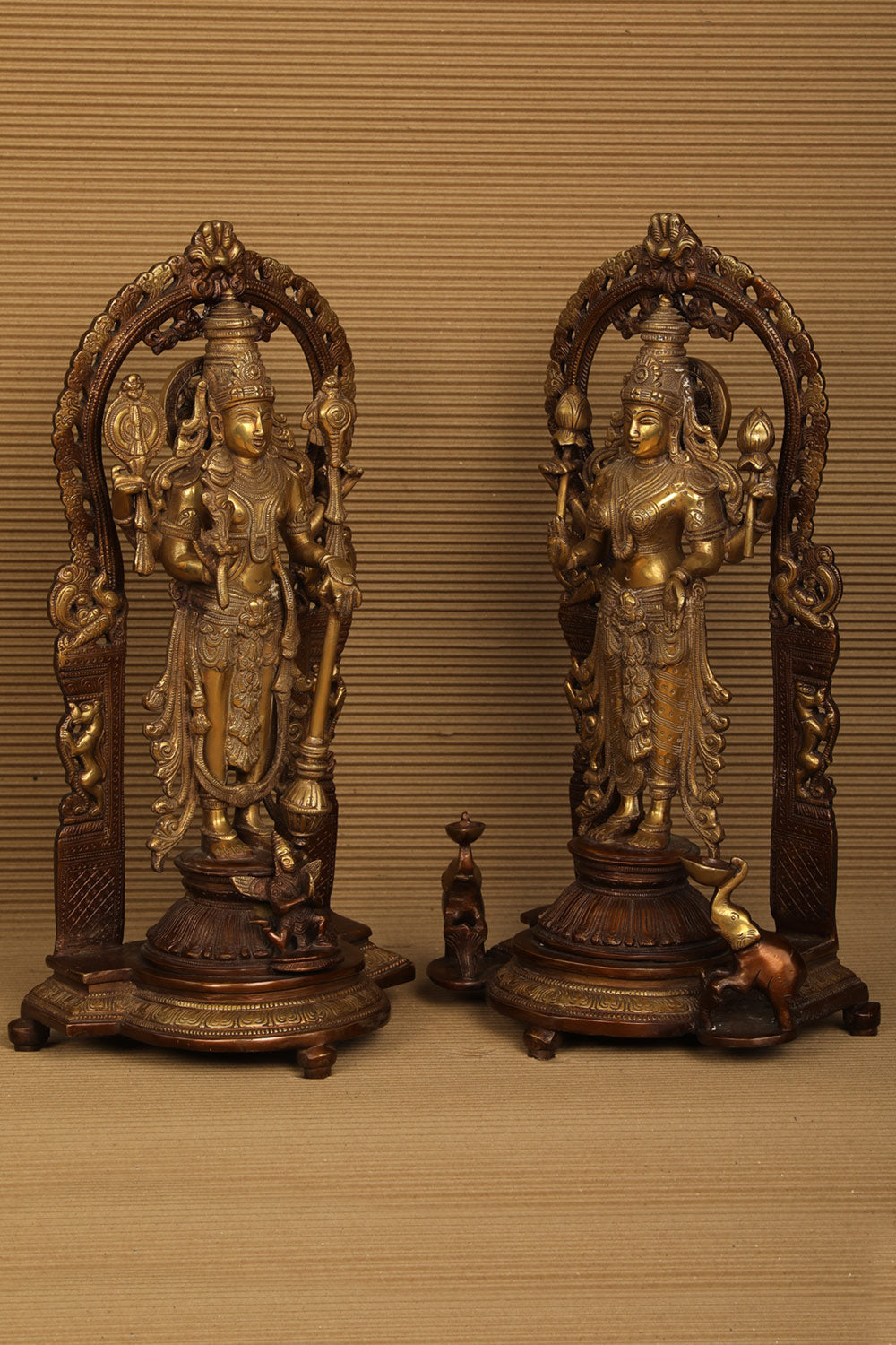 Image of Lord Vishnu & Goddess Lakshmi Brass Status 2 pic set