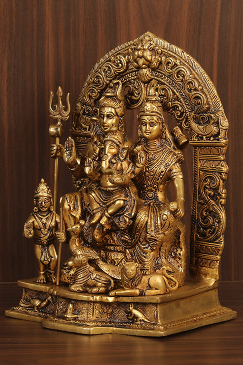 Brass Shiva Family Idol