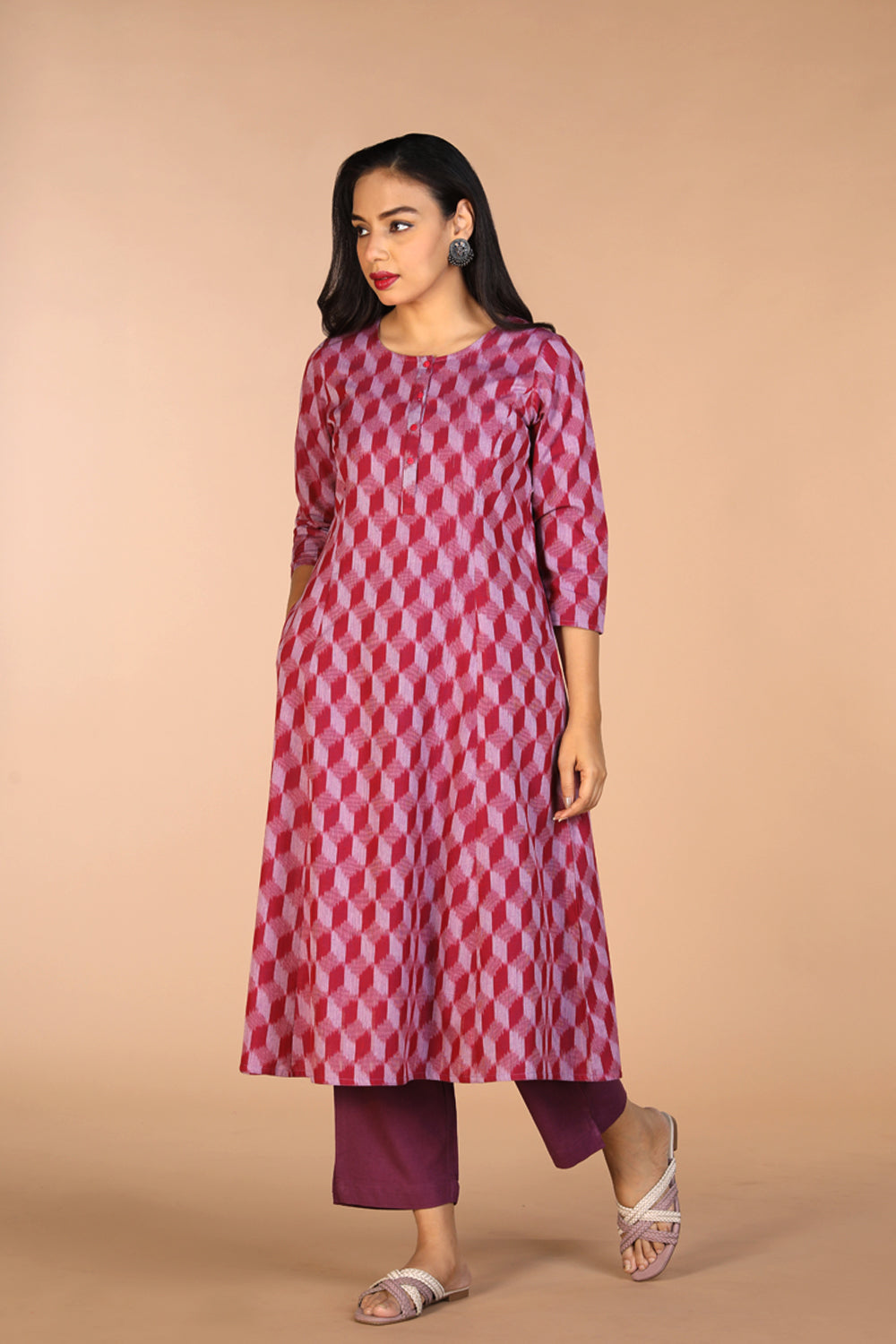 Collection of Handwoven cotton Pochampally Ikat kurta in a gallery layout