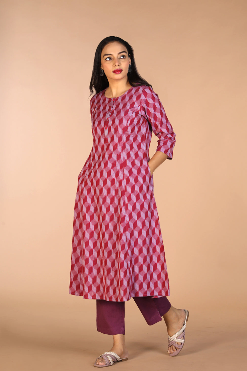 Collection of Handwoven cotton Pochampally Ikat kurta in a gallery layout