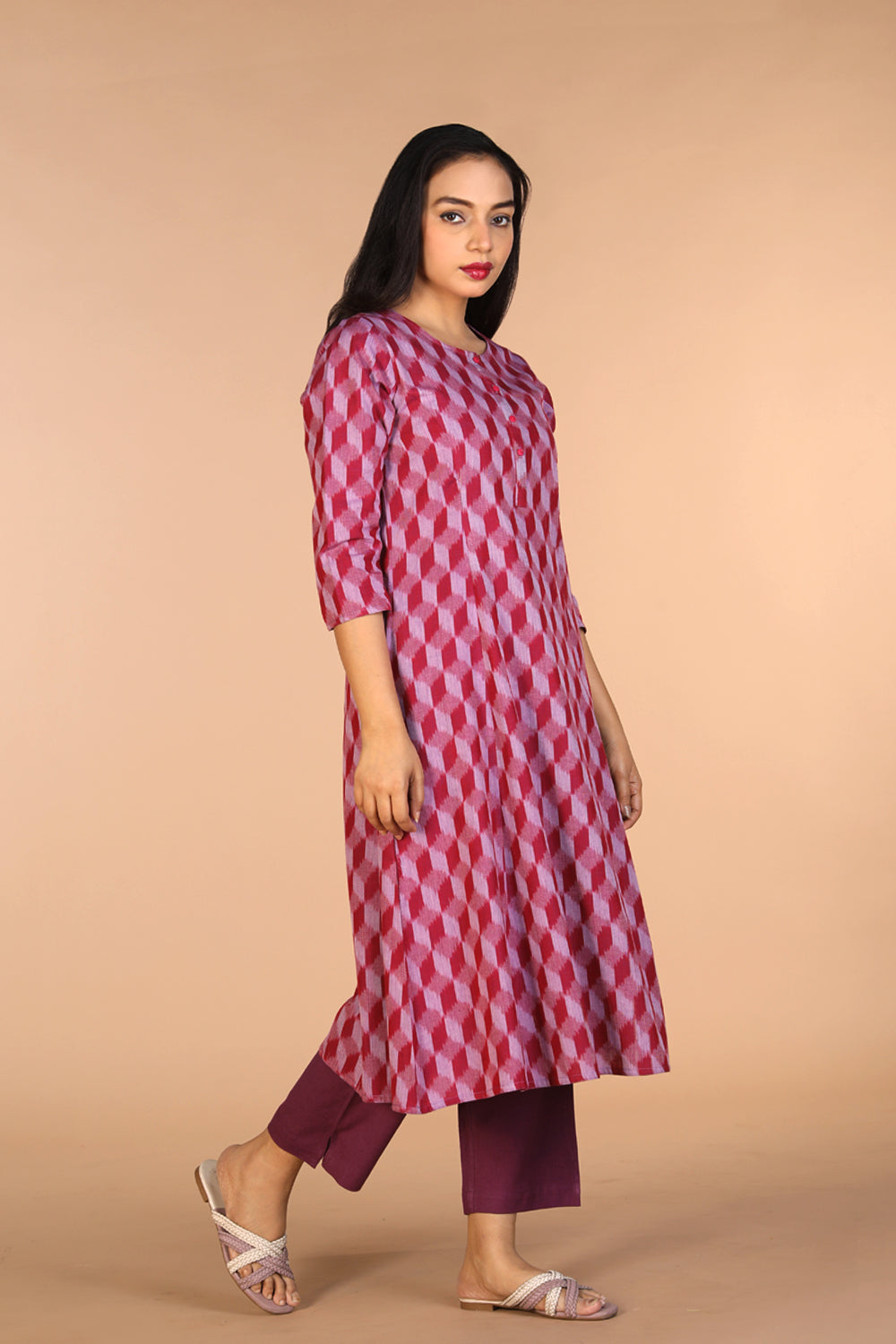 Image of Handwoven cotton Pochampally Ikat kurta