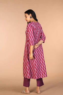 Collection of Handwoven cotton Pochampally Ikat kurta in a gallery layout