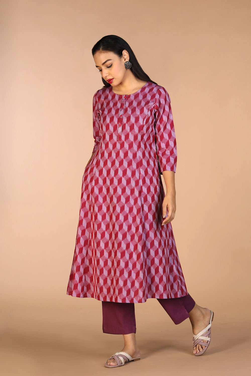 Collection of Handwoven cotton Pochampally Ikat kurta in a gallery layout