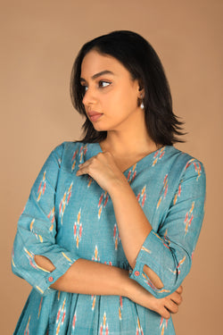 Image of Handwoven cotton Pochampally Ikat kurti