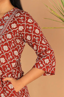 Image of Embroidered cotton Bagh block printed  kurti