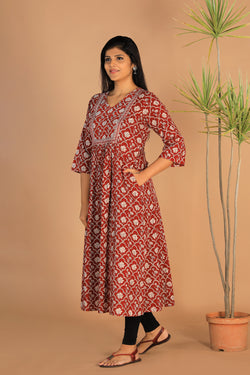 Image of Embroidered cotton Bagh block printed  kurti