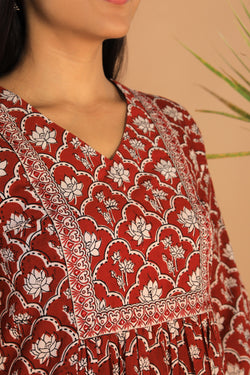 Image of Embroidered cotton Bagh block printed  kurti