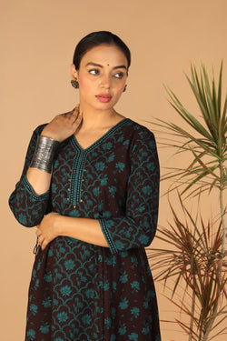 Image of Paneled cotton Bagh long Kurti