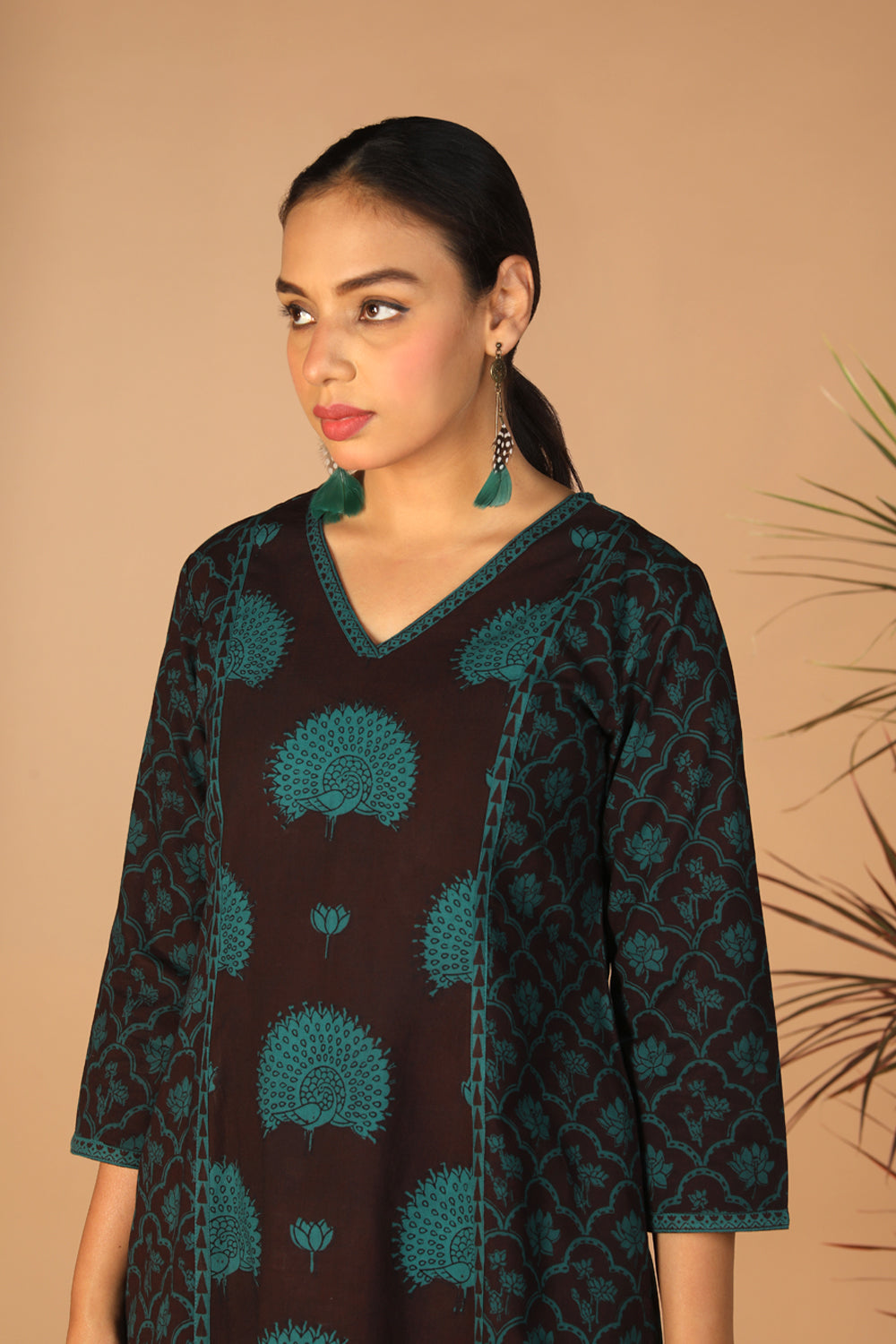 Image of Black Paneled cotton Bagh kurta
