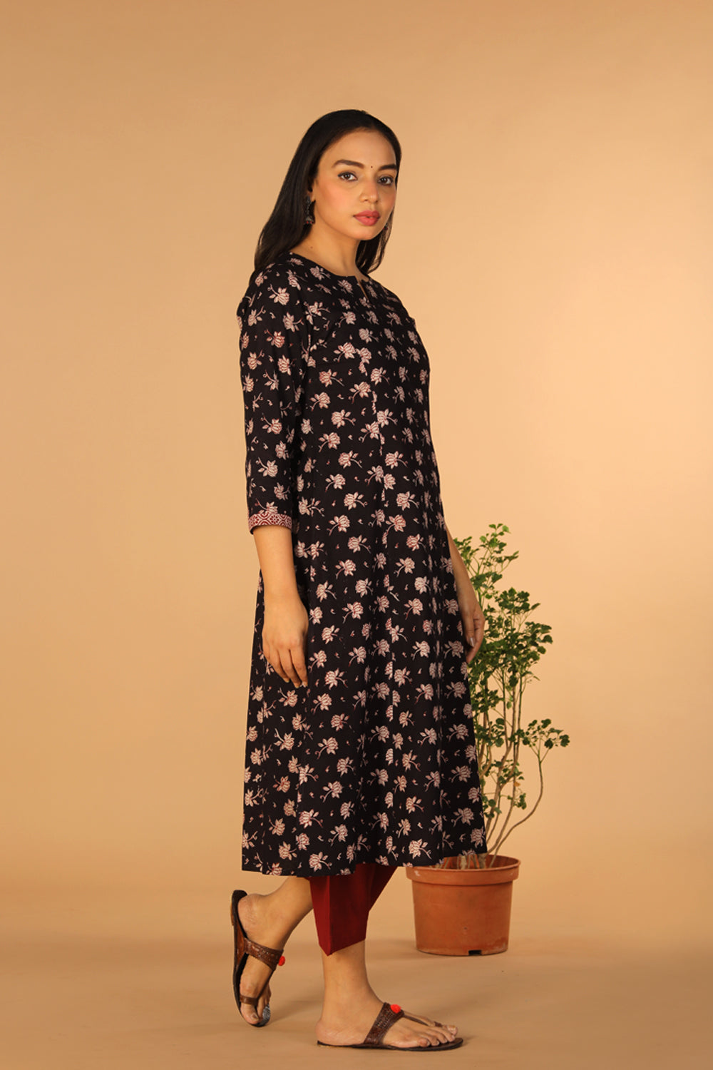 Image of Charcoal Black Cotton Bagh Kurta