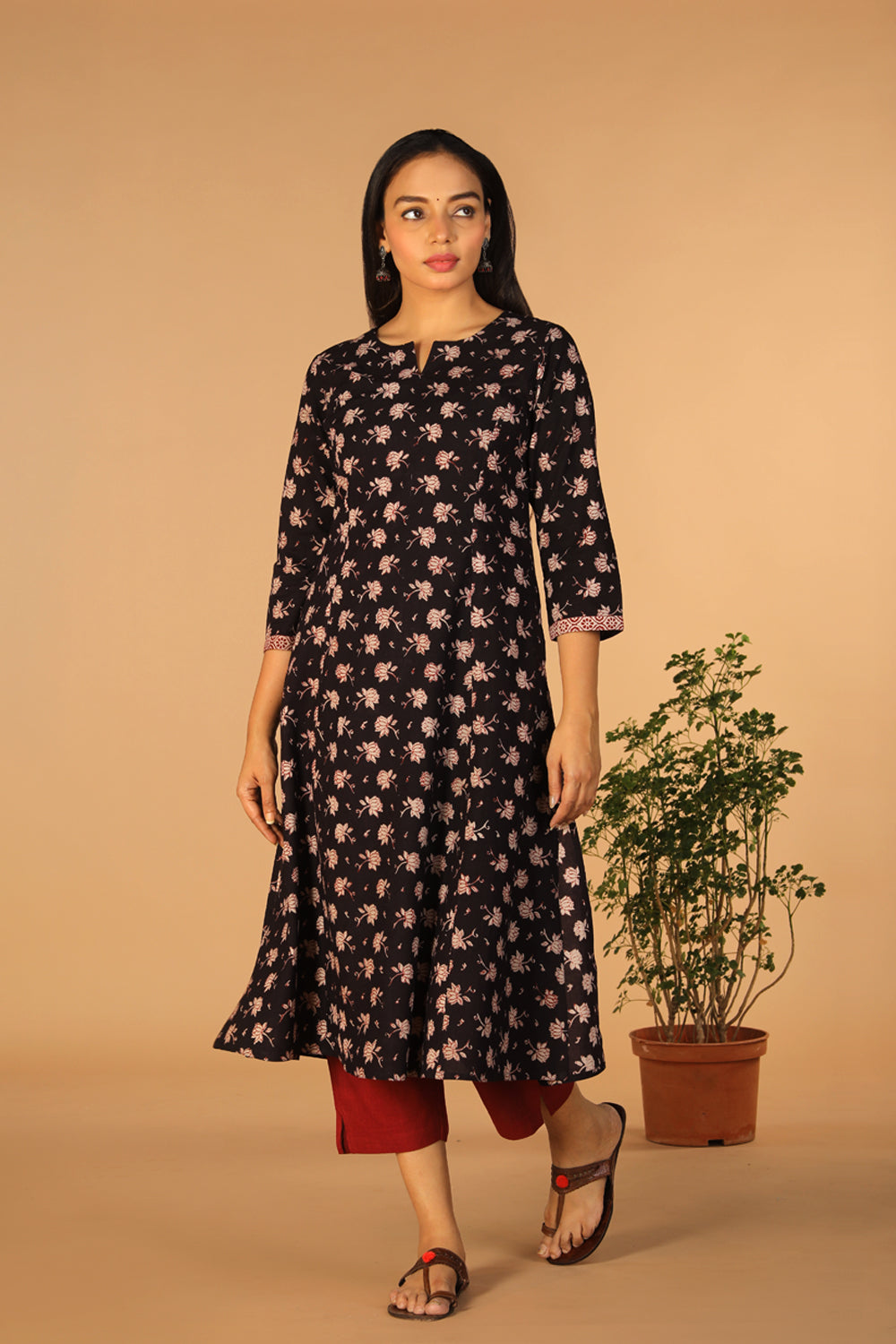 Collection of Cotton Bagh kurti. in a gallery layout