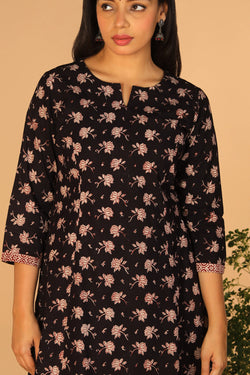 Collection of Cotton Bagh kurti. in a gallery layout