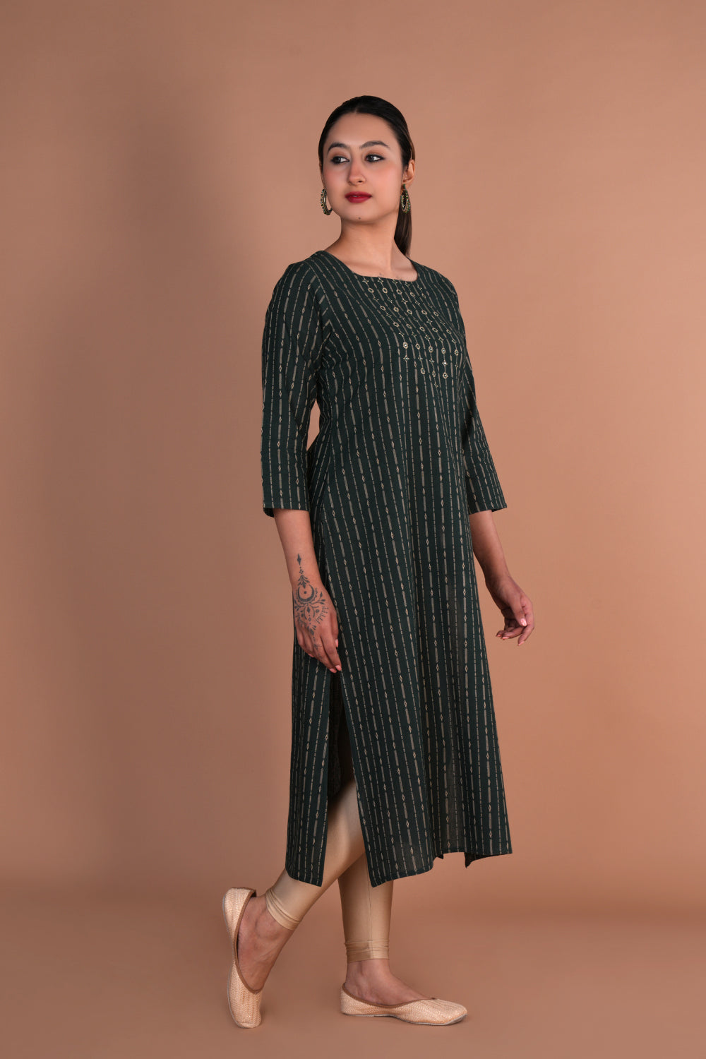 Image of Forest green cotton embroidered Kurta