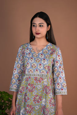 Image of Grey floral block printed cotton kurta and pants set.