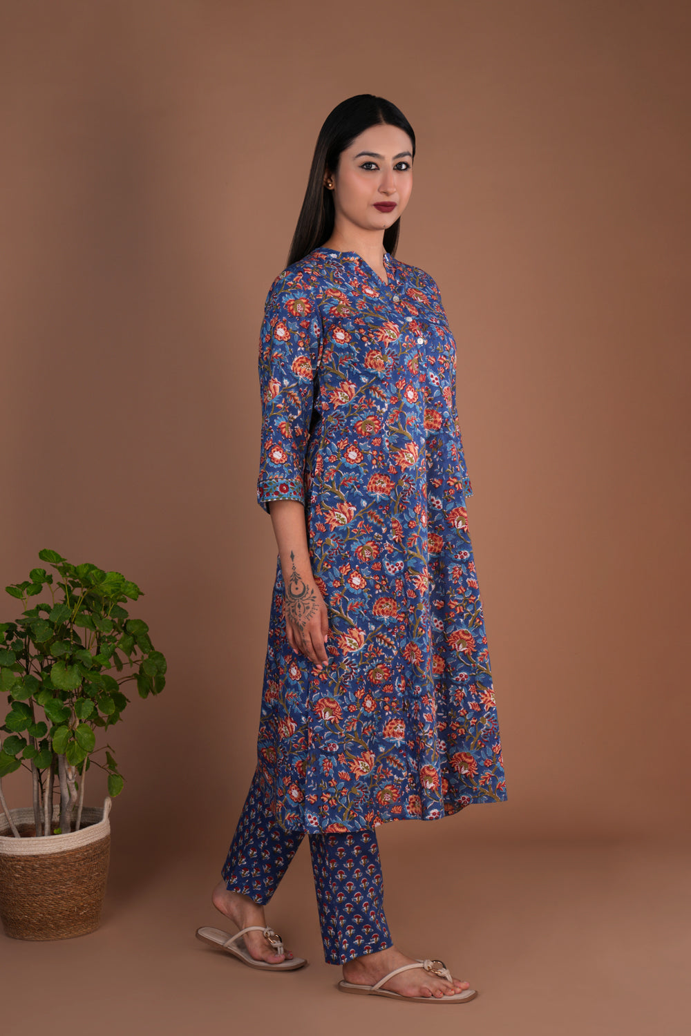 Image of Navy blue floral hand block printed cotton kurta and pants set