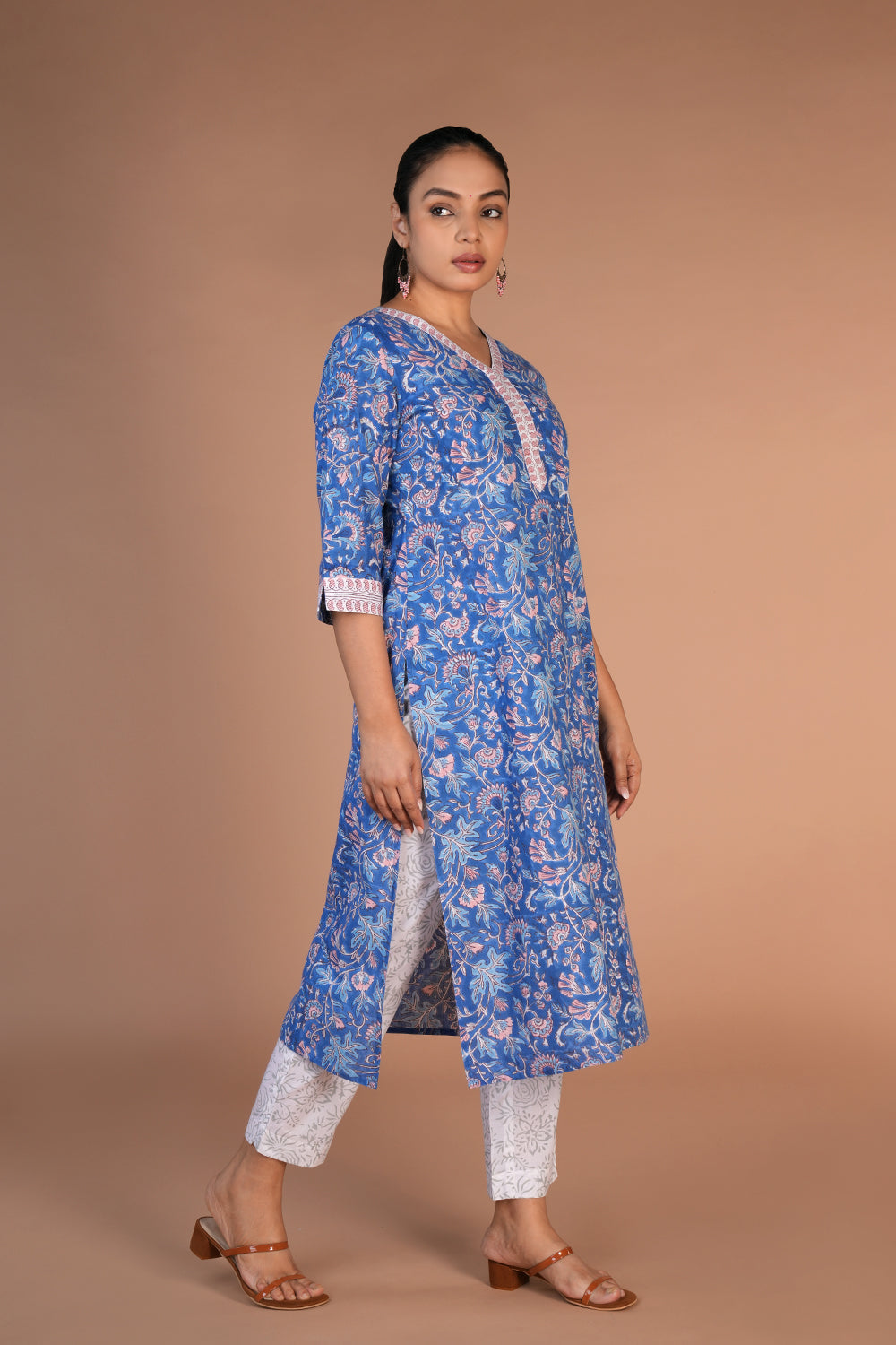 Image of Cotton blue handblock printed kurta , pants and dupatta set