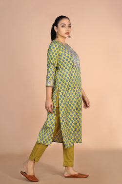 Image of Floral Sanganeri handblock printed cotton Kurti